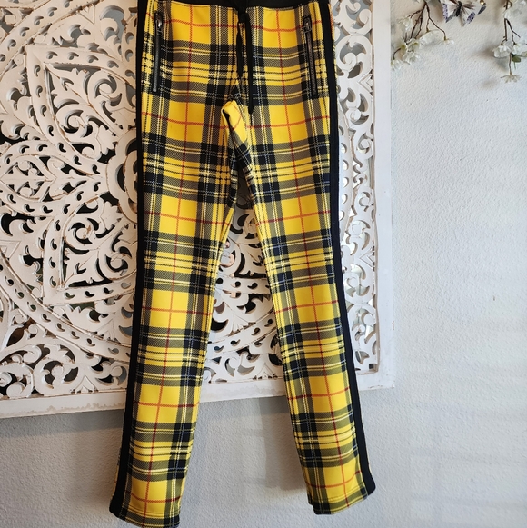 PAM& GELA HIGH WAISTED YELLOW PLAID SIZE SMALL. - Picture 9 of 15
